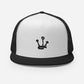 Trucker Cap Reto - Classic Collection Destaca-te com Estilo e Personalidade Na nossa marca, acreditamos que a moda deve ser uma extensão da tua personalidade. Por isso, criámos o Chapéu Reto Exclusivo - uma peça única que te distingue e celebra a tua paix