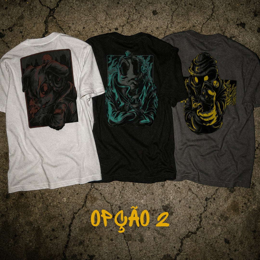 Pack de três t-shirts astredik com estampados de arte urbana estilo graffiti em tons de branco, preto e cinzento.