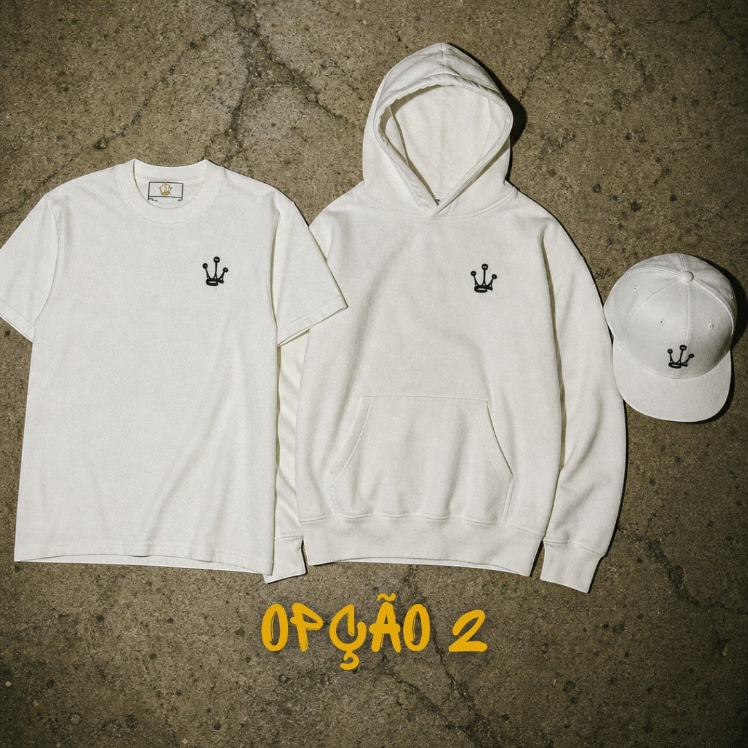 Pack UNIFORM 00 da astredik com hoodie, t-shirt e snapback brancos de malha pesada com logótipo bordado a preto.
